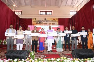 Nainital News: कुमाऊं विश्वविद्यालय को मिला डाक विभाग से ये सम्मान, जारी हुआ विशेष स्मारक लिफाफा