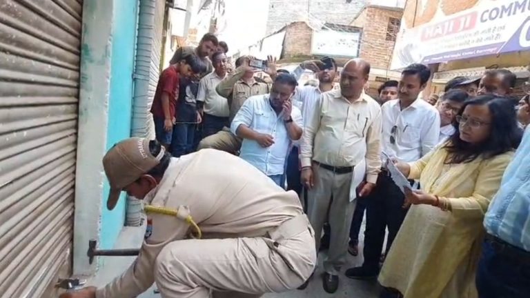 Nainital: रामनगर में 2 झोलाछाप डॉक्टरों पर एक्शन, छापेमारी से क्षेत्र में मंचा हड़कंप