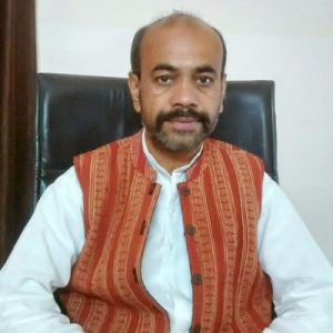 Ravindra Jugran raises pending payments under Apple Mission with Secretary