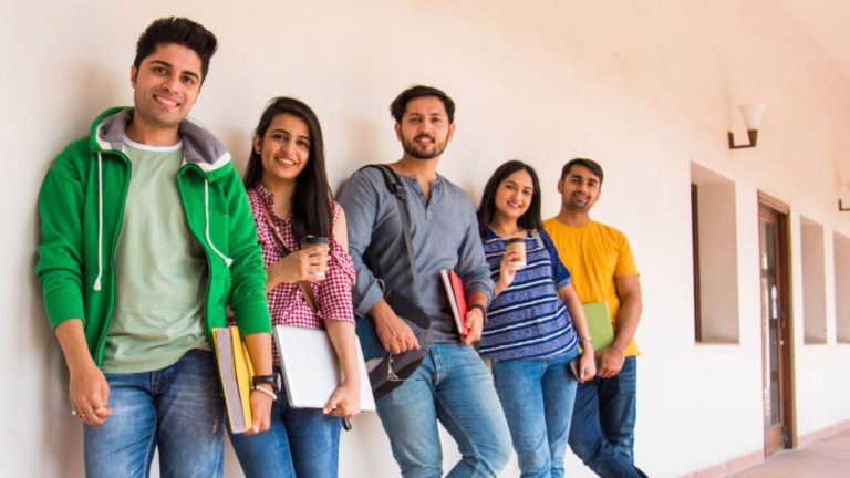 Uttarakhand: आर्थिक रूप से कमजोर छात्रों के लिए सरकार का तोहफा, जानिए योजना की खास बातें…