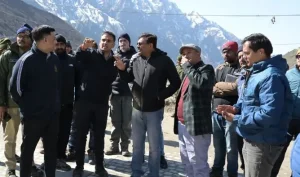 dehradun : मुख्य सचिव आनन्द बर्द्धन ने केदारनाथ यात्रा व्यवस्थाओं
