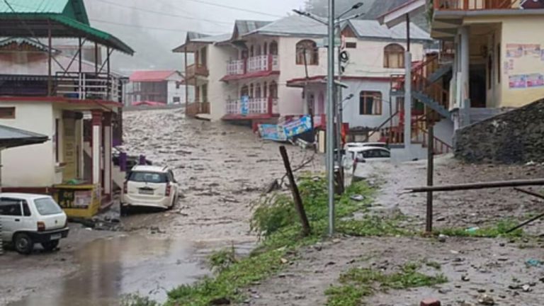 उत्तराखंड में ठंडी का आगाज: इन जिलों में आज होगी बारिश, जानें 22 अक्टूबर का मौसम अपडेट