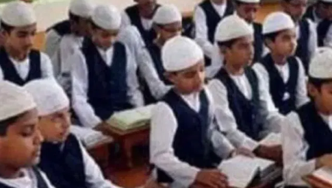 उत्तराखंड में मदरसा बोर्ड हाेगा भंग, अब शिक्षा का बदलेगा