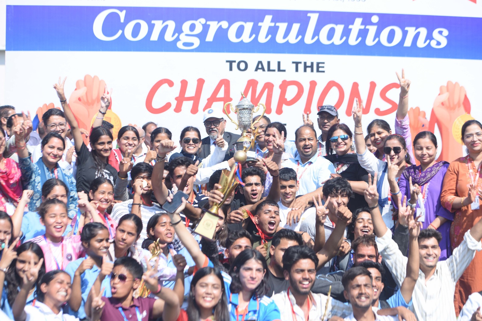 एसजीआरआरयू खेलोत्सव-2025 : स्कूल ऑफ ह्यूमैनिटीज एंड सोशल साइंसेज बना