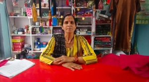 चंपावत की ग्रामीण महिला ने सिलाई, ऐपण कला और ब्यूटी