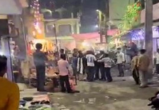 दीपावली की रात हंगामा: जुआ-पटाखे को लेकर झड़प, पथराव और