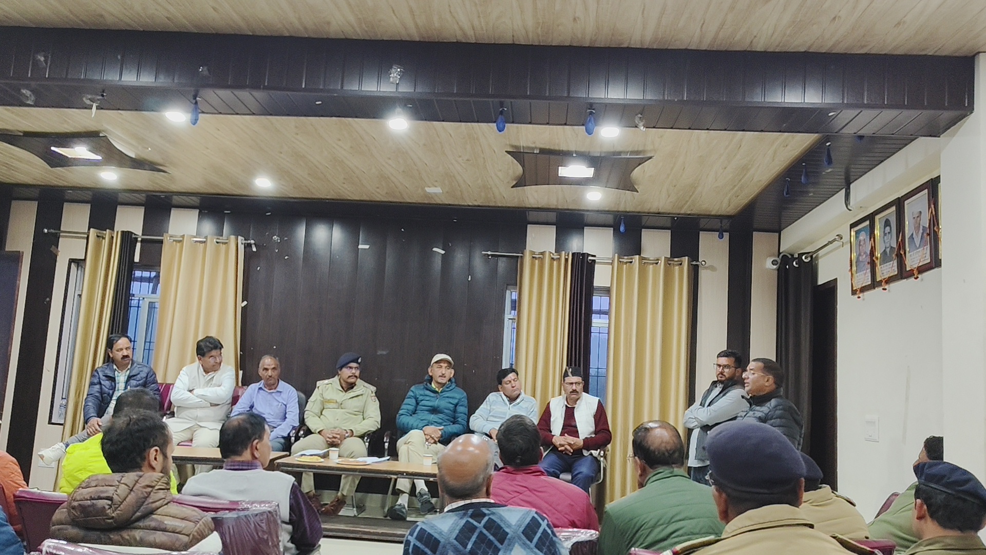 लोहाघाट में यातायात सुधार को लेकर सख्त हुए एसपी चंपावत,