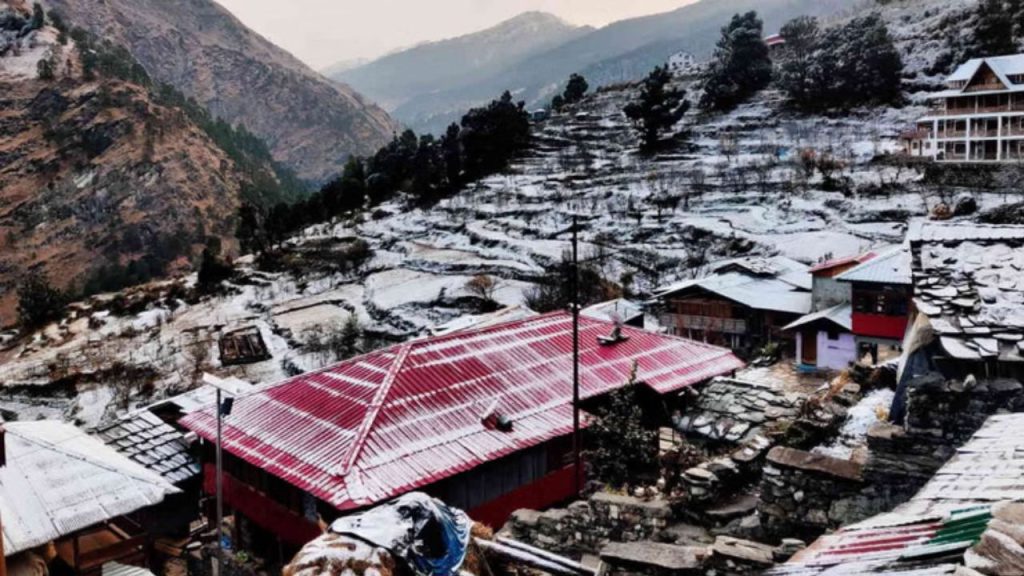 ठंड से बेहाल उत्तराखंड: नदी-नाले बर्फ में बदलें, जानें क्या कहना है मौसम विभाग का