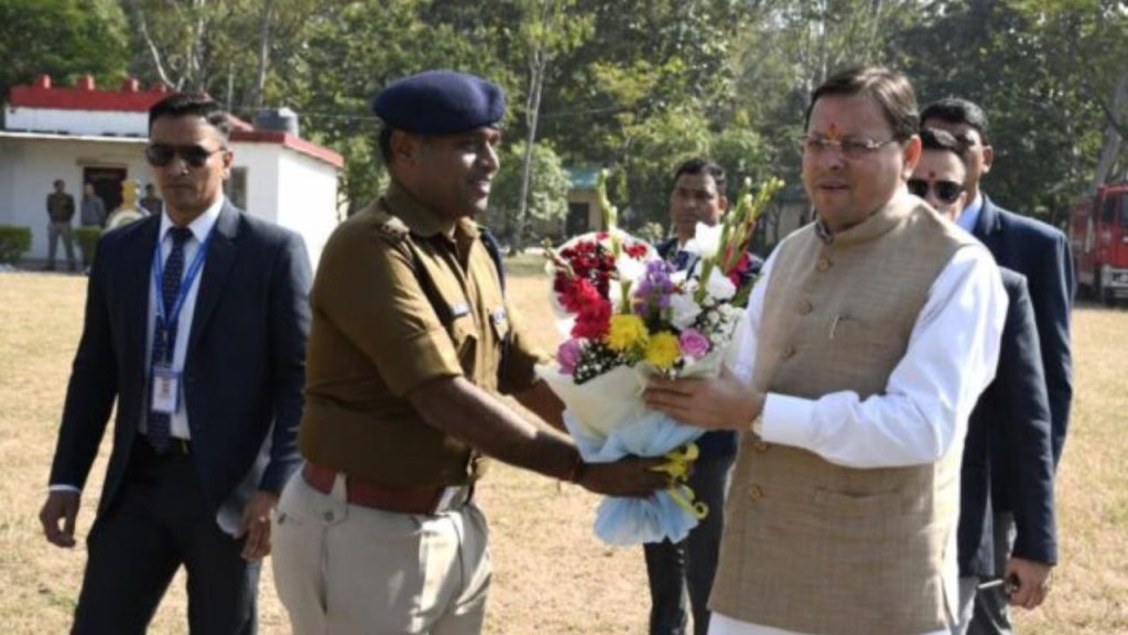 हल्द्वानी में मुख्यमंत्री पुष्कर सिंह धामी का भव्य स्वागत, वीर सैनिकों को समर्पित राज्य स्तरीय सम्मेलन में हुए शामिल