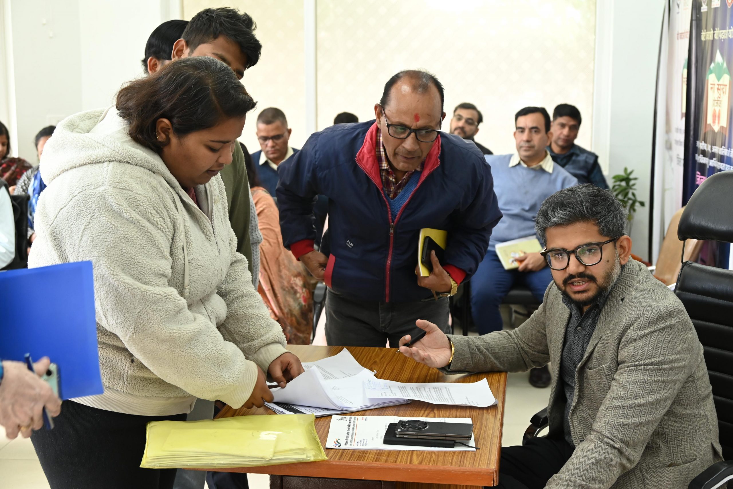 146 grievances registered at Dehradun Collectorate public hearing