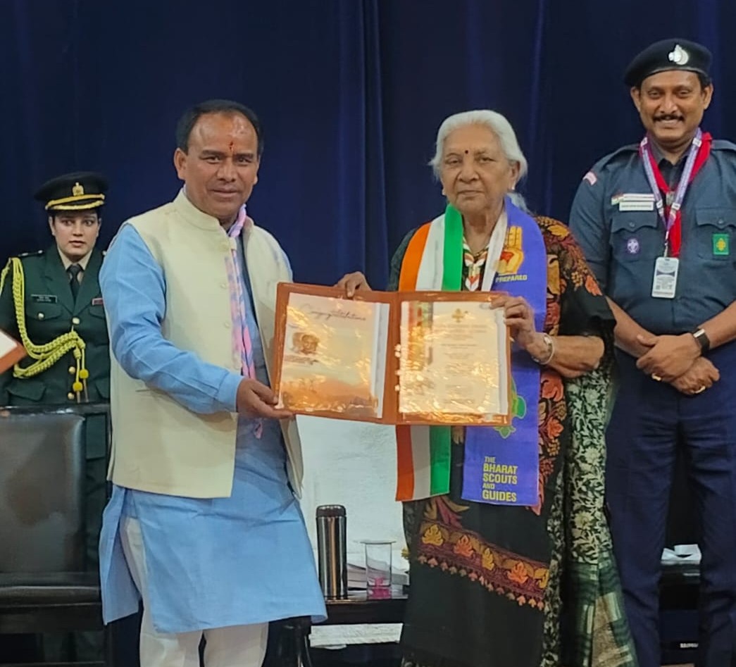 Cabinet Minister Dr. Dhan Singh Rawat honoured with ‘Silver Elephant