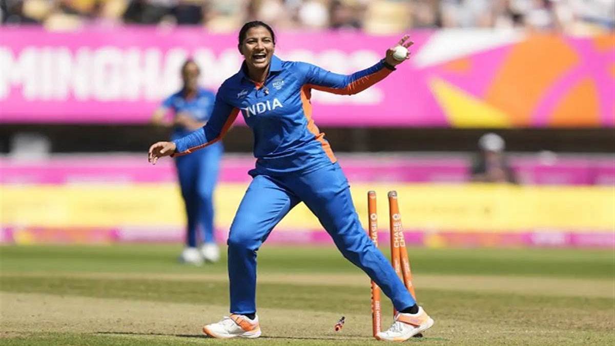 DEHRADUN : महिला क्रिकेट विश्व कप स्टार स्नेह राणा को 50