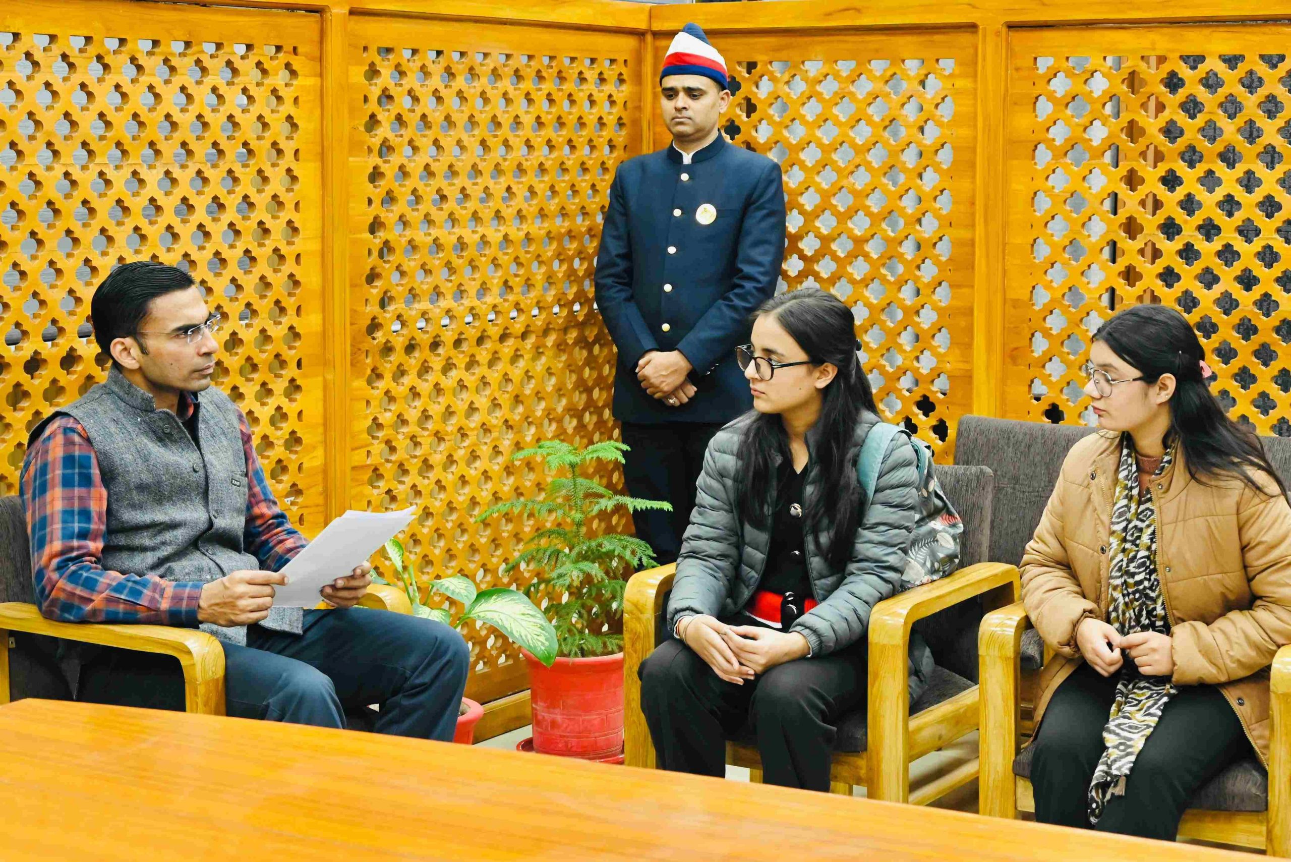 DM Bansal secures student’s admission, financial aid after father’s death