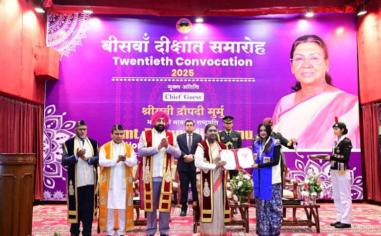 Education should also strengthen character and moral strength, says President