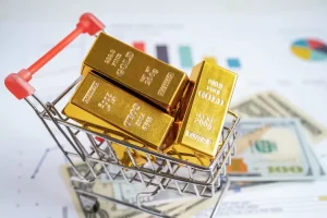Gold Price: शादी सीजन से पहले सोना हुआ सस्ता, चेक