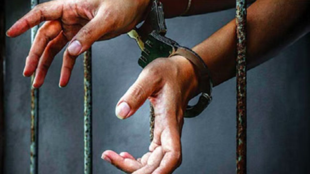 Haridwar: रंगदारी मांगने के आरोप में दो गिरफ्तार, गोली मारने की दी थी धमकी