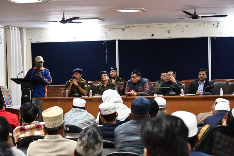 Nainital News: सुप्रीम कोर्ट के फैसले से पहले, बनभूलपुरा में कानून-व्यवस्था पर बैठक