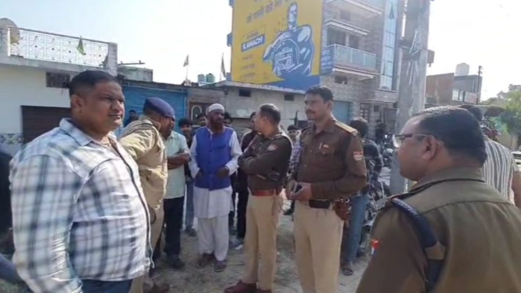 Uttarakhand: रामनगर में चोरों का आतंक, पिकअप वाहन पर किया हाथ साफ