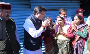 आपदा प्रभावित परिवारों के बीच पहुंचे CM पुष्कर सिंह धामी,