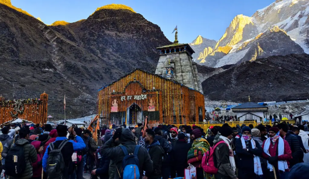 उत्तराखंड में इस बार चारधाम में उमड़ा भक्तों का ऐसा