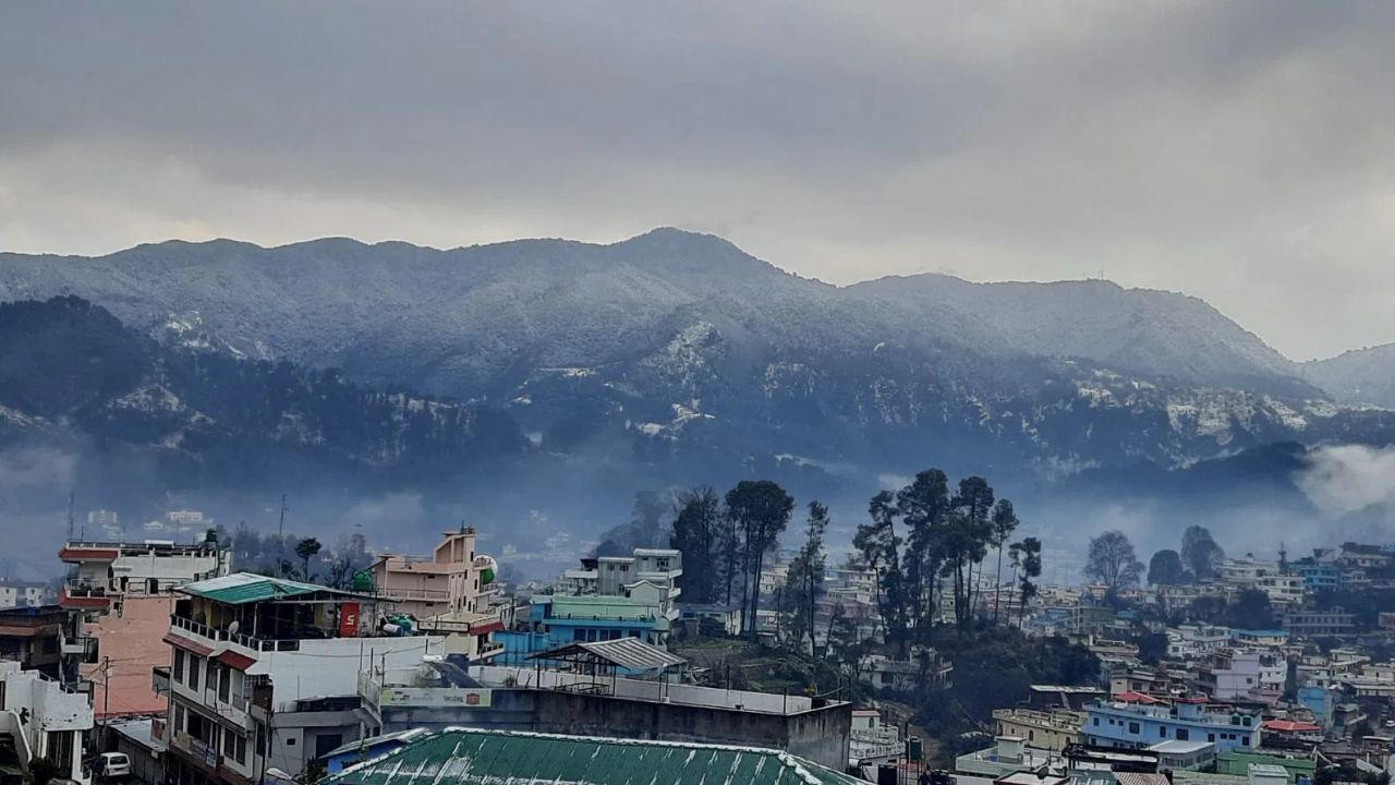 उत्तराखंड में मौसम की भविष्यवाणी: सोमवार से पश्चिमी विक्षोभ का असर, बारिश-बर्फबारी की संभावना