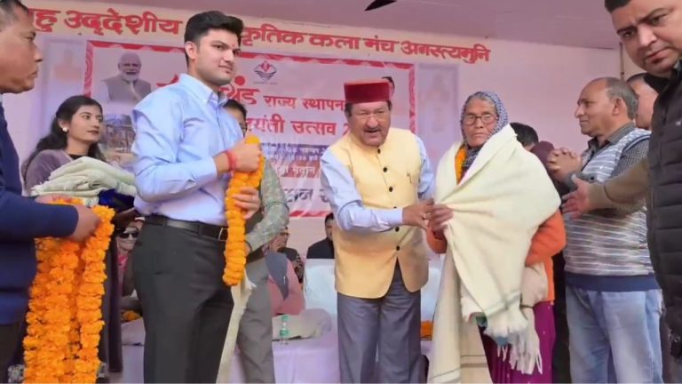 उत्तराखंड राज्य स्थापना की 25वीं वर्षगांठ पर राज्य के आंदोलनकारियों का भव्य सम्मान समारोह