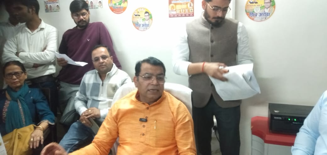 कल्याणी व्यू स्थित रुद्रपुर विधायक के जनता दरबार में सुनी