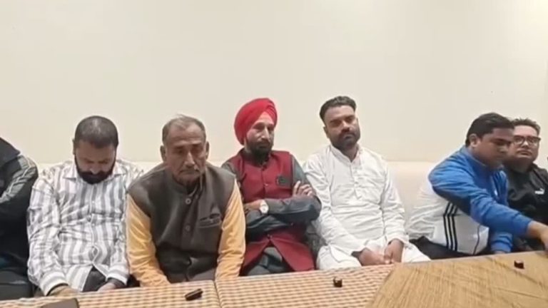 कांग्रेस हाईकमान के फैसले पर बवाल: रुद्रपुर में गुटबाज़ी आई