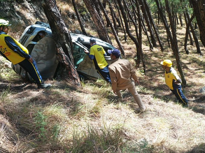 कारों की भिड़ंत से बड़ा हादसा, एक वाहन 50 मीटर