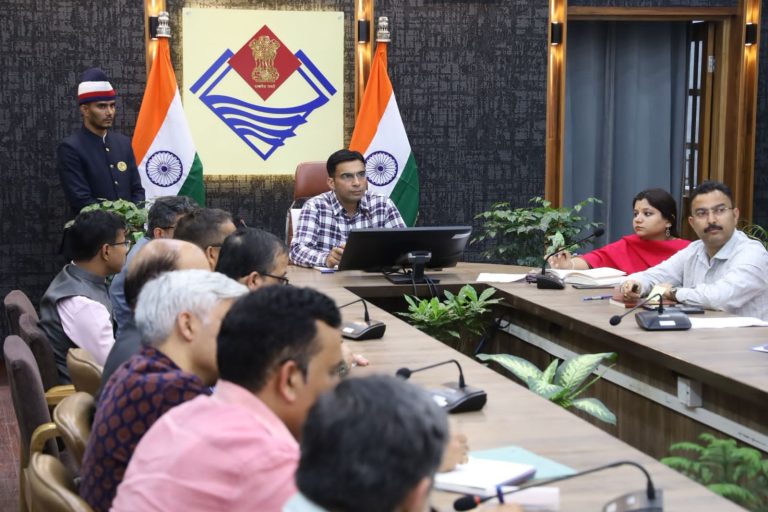 पीएम कार्यक्रम की तैयारी युद्ध स्तर पर, डीएम ने दिशा