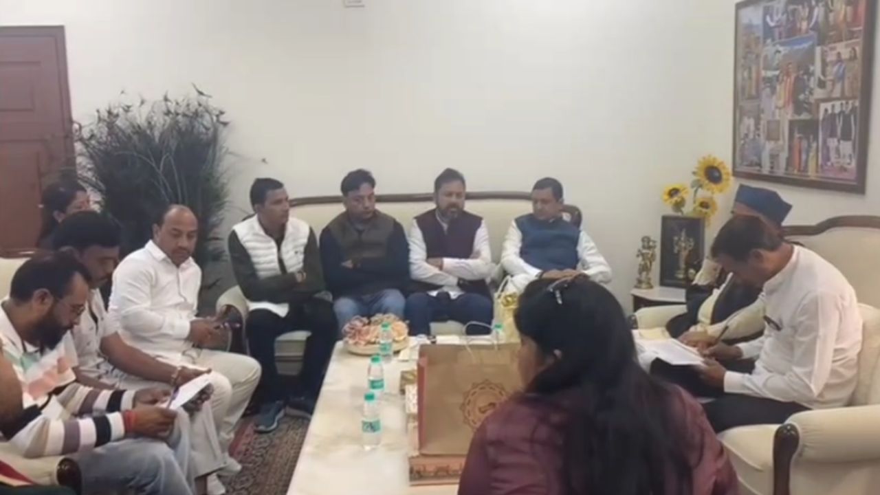 रामनगर मांस विवाद दिल्ली तक पहुंचा, भाजपा नेताओं ने सांसद से की न्याय की मांग; क्या निर्दोषों को न्याय मिलेगा?