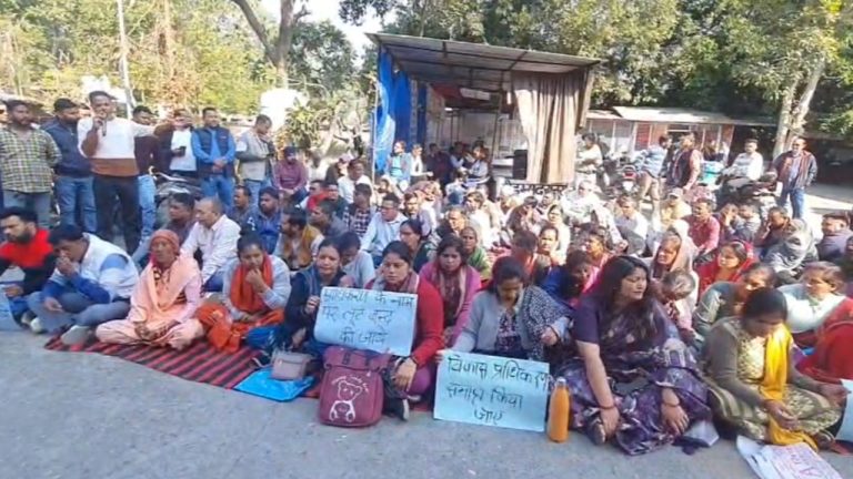 रामनगर में विकास प्राधिकरण के खिलाफ बड़ा प्रदर्शन, लेकिन सरकार अभी भी क्यों हैं चुप?