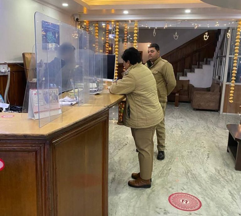 राष्ट्रपति के आने से पहले जिले में रेड अलर्ट जारी: नैनीताल के सभी होटलों-ढाबों की जांच शुरू, 120 पर गिरी गाज