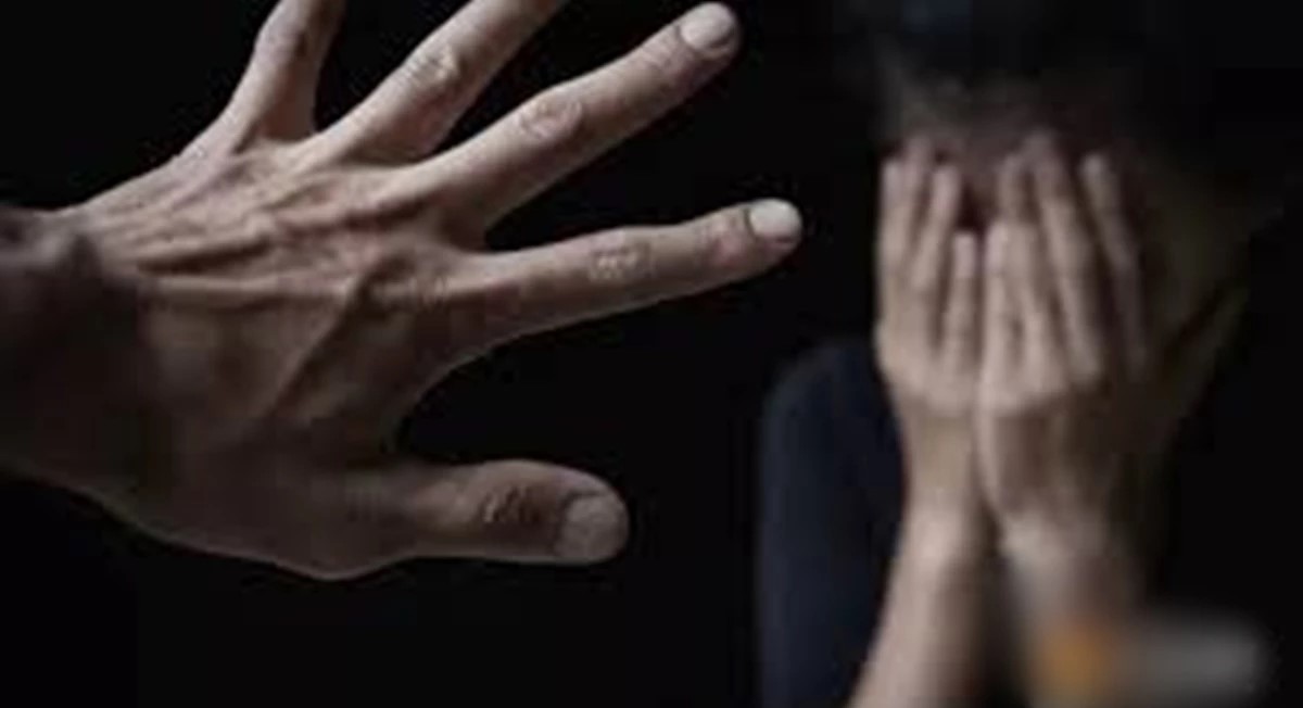 लालपुर में बीटेक छात्रा की हत्या, मकान मालिक के बेटे