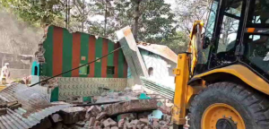 हरिद्वार में अवैध मजार ढही, प्रशासन बोला—कानून सबसे ऊपर -