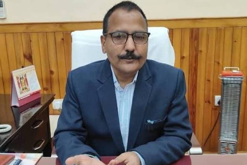 नैनीताल में आग की बढ़ती घटनाओं पर प्रशासन सख्त, जिलाधिकारी ने हाईड्रेंट सिस्टम की जांच के दिए आदेश 