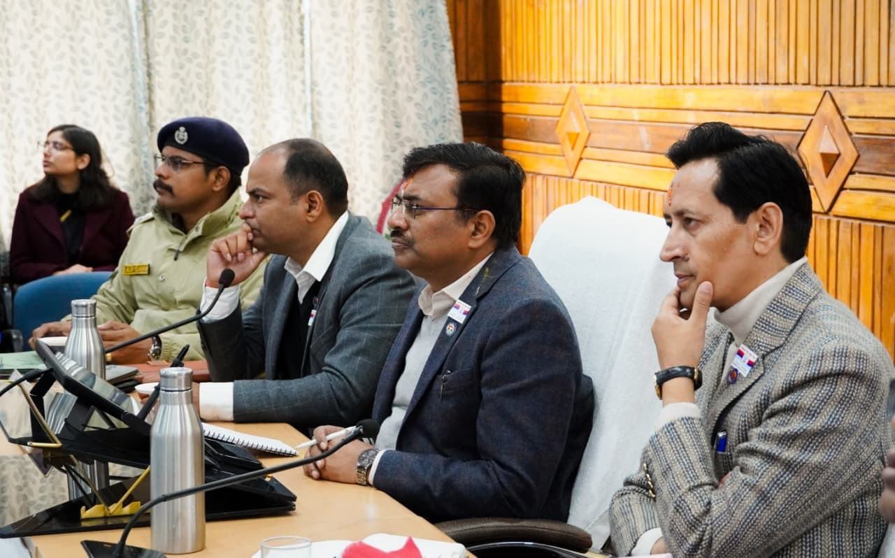 CS reviews development works at Goljyu Devta, Baleshwar temples