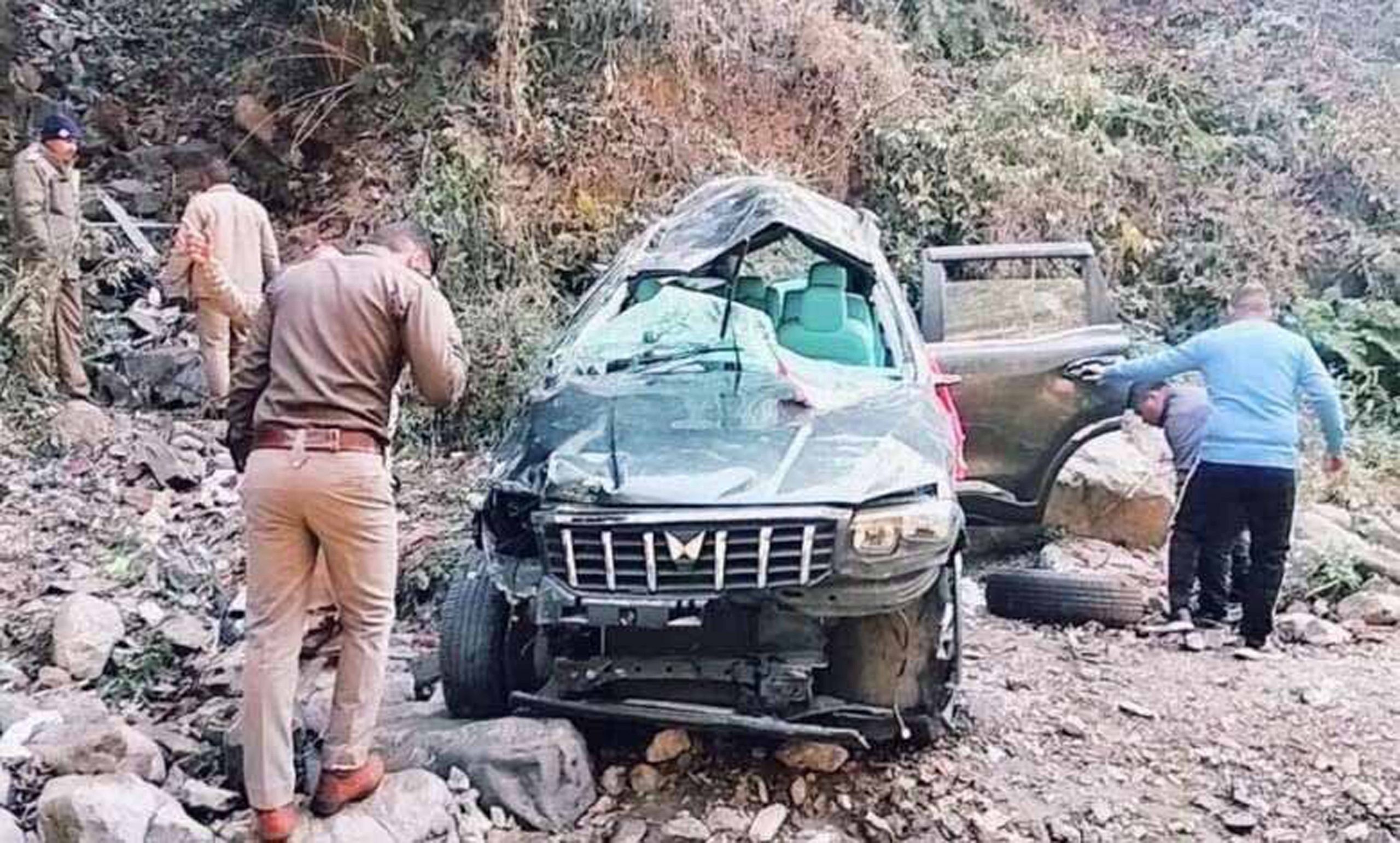 Devotees’ car plunges into gorge near Kainchi Dham, 3 killed
