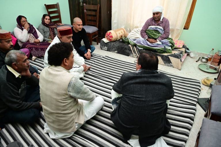 Dhami pays tribute to U’khand’s first CM Nityanand Swami on