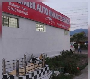 Distt Admin demolishes yet another illegal mazaar in Doon