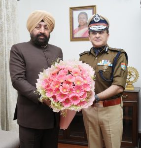 Gov discusses Kumbh Mela preparations with DGP Seth