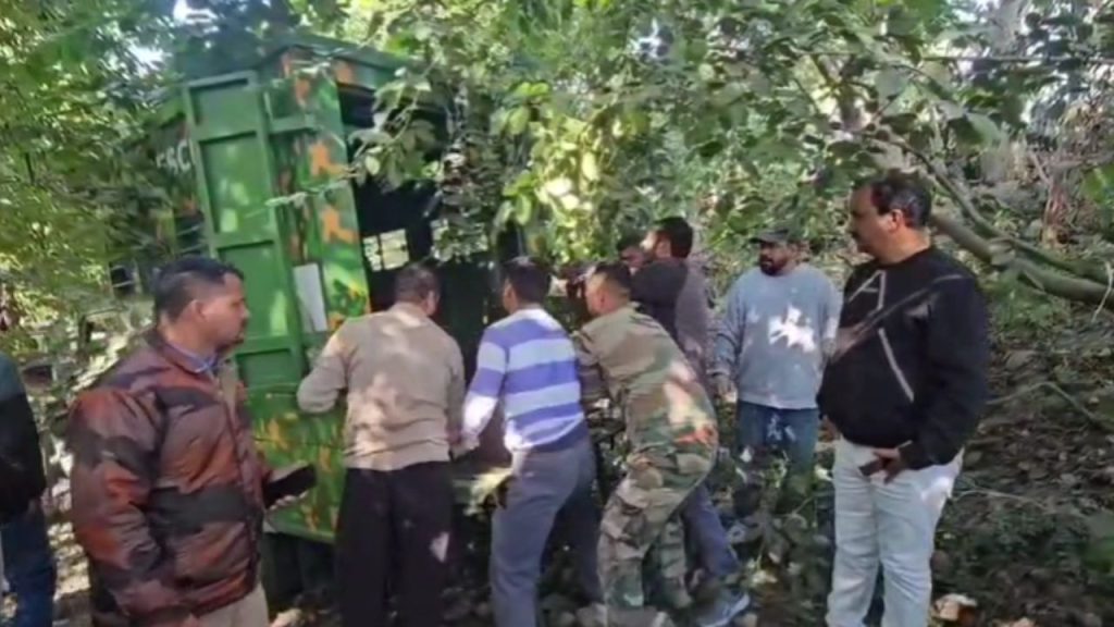 Nainital: पर्यटकों की लापरवाही एक बेजुबान पर पड़ी भारी, ऐसे बची सांभर डियर की जान