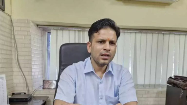 Nainital: हल्द्वानी में आधी रात को दबिश, अवैध बेसमेंट खुदाई पर एसडीएम ने की ये कार्रवाई