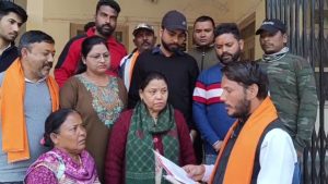 Ramnagar: करणी सेना ने पूर्व सांसद पर करोड़ों रुपए की जमीन कब्जाने का लगाया आरोप