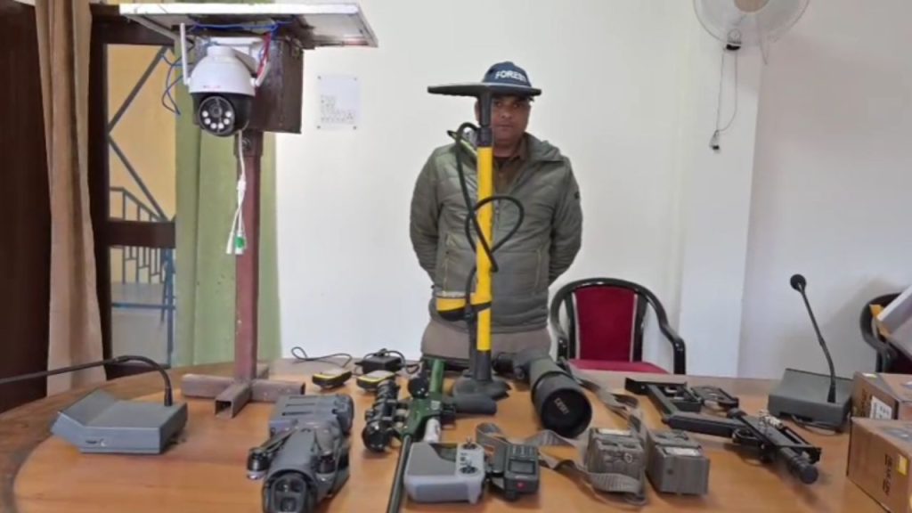 Rudraprayag: जंगली जानवरों की बढ़ती गतिविधियों पर जिला प्रशासन अलर्ट मोड में