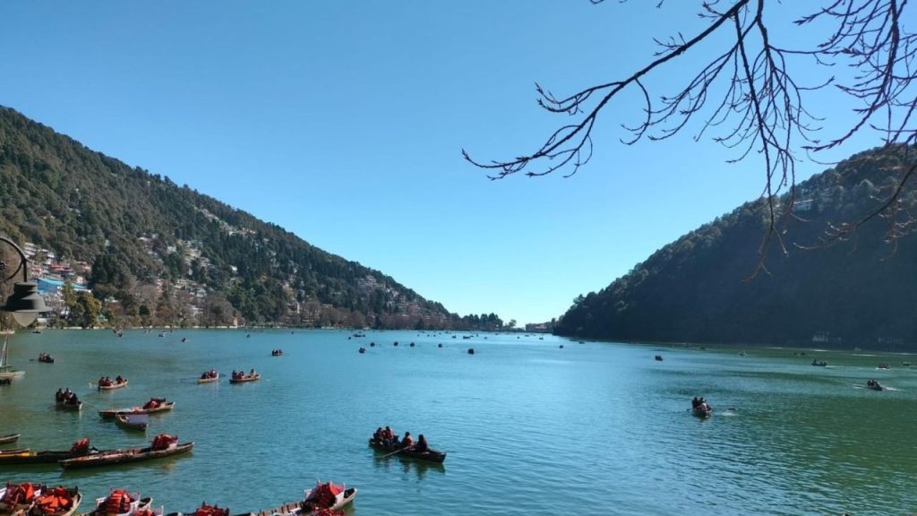 Uttarakhand News: नैनीताल की झील में छिपा है एक रहस्य, जानिए इसके पीछे की पौराणिक कहानी