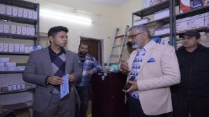 अल्मोड़ा जिला चिकित्सालय में बिना अनुमति के चल रहा था