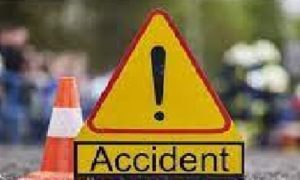 अल्मोड़ा में बड़ा सड़क हादसा : अनियंत्रित होकर बस खाई