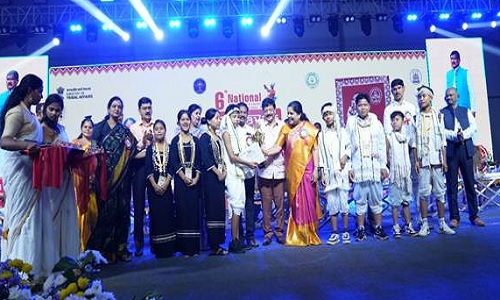 आदिवासी प्रतिभाओं ने देशभर में चमक बिखेरी...