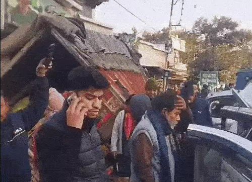 उत्तराखंड में ट्रक ने 6 गाड़ियों को टक्कर मारी:ओवर स्पीड